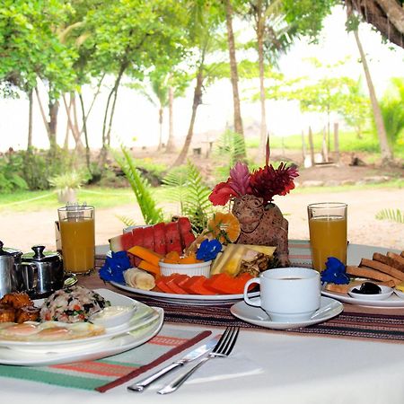 Hotel Roca Verde Beachfront Puntarenas Exterior photo